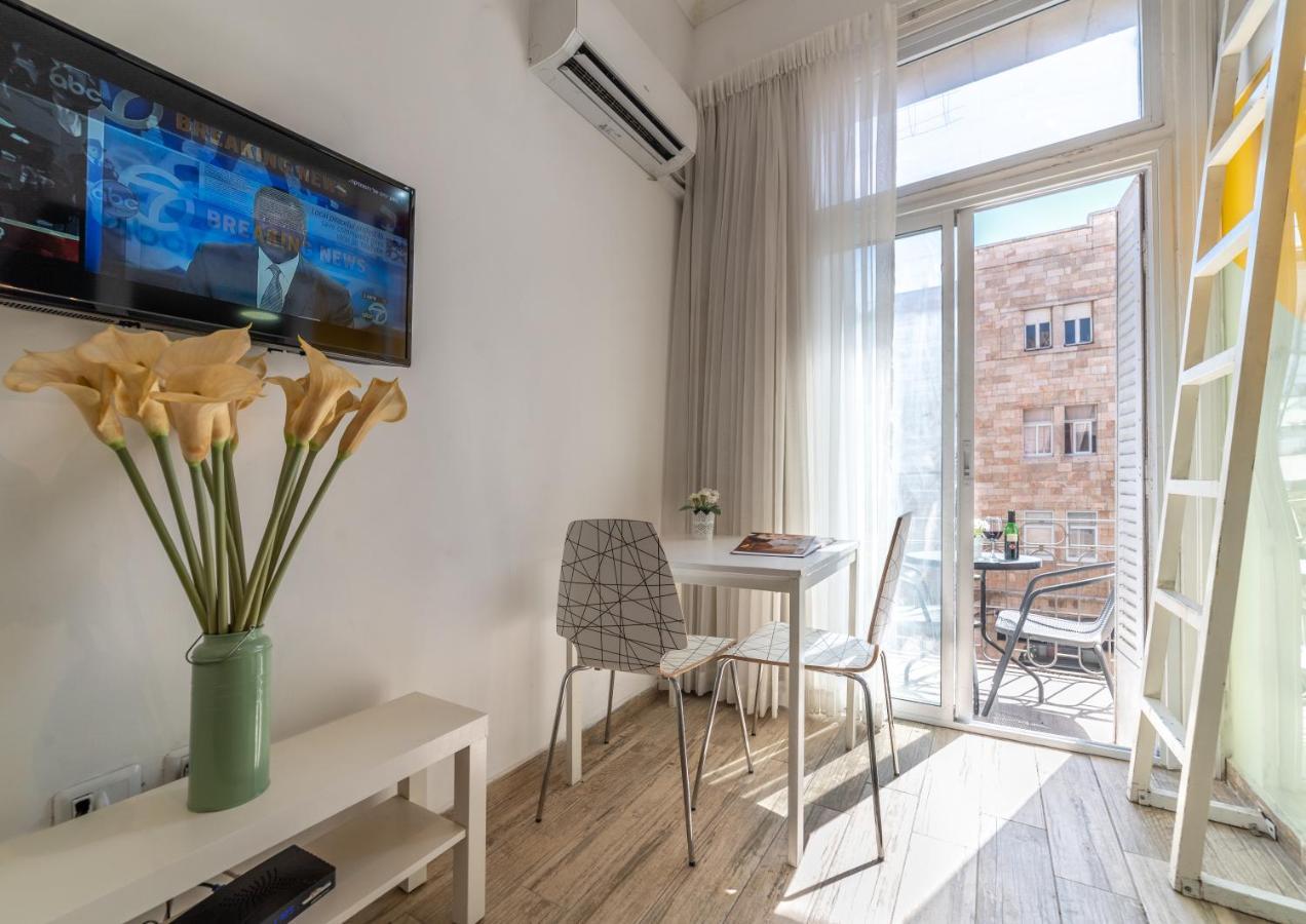 Paamonim Studios (Adults Only) Yerusalem Bagian luar foto