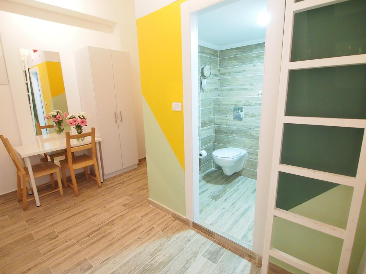 Paamonim Studios (Adults Only) Yerusalem Bagian luar foto